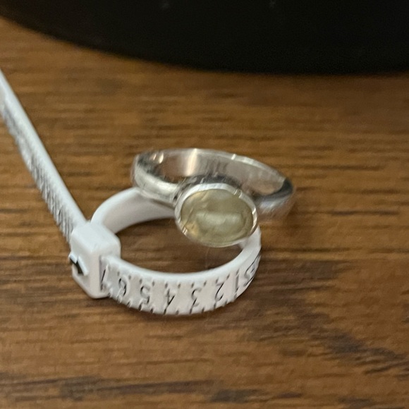 Citrine Oval Stone Sterling Silver Ring SIze 7 - Picture 5 of 5